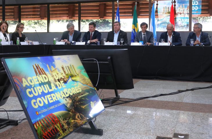 Reuniao-Cupula-dos-Governadores-–-Roda-Bioceanica-Foto-Saul-Schramm-14-730x480