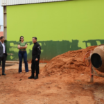 Poder Judiciário acompanha obras da 16ª escola reformada com mão de obra prisional