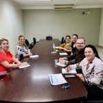 Saúde e Educação se reúnem para definir detalhes da programação do Mês do Autismo em Amambai