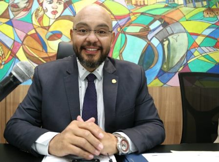 Momento-historico-para-todos-nos-reitera-presidente-da-Camara-vereador-Agnaldo-Pereira-Lima-696x515