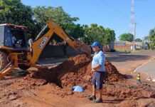 Cano estourado causa interrupções de água em vários bairros de Bela Vista