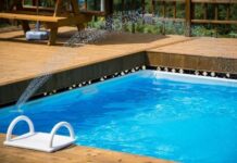 Mulher cai em piscina durante confraternização e fratura lombar