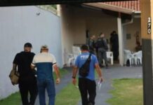 Homem é morto a tiros dentro de piscina durante festa em Campo Grande